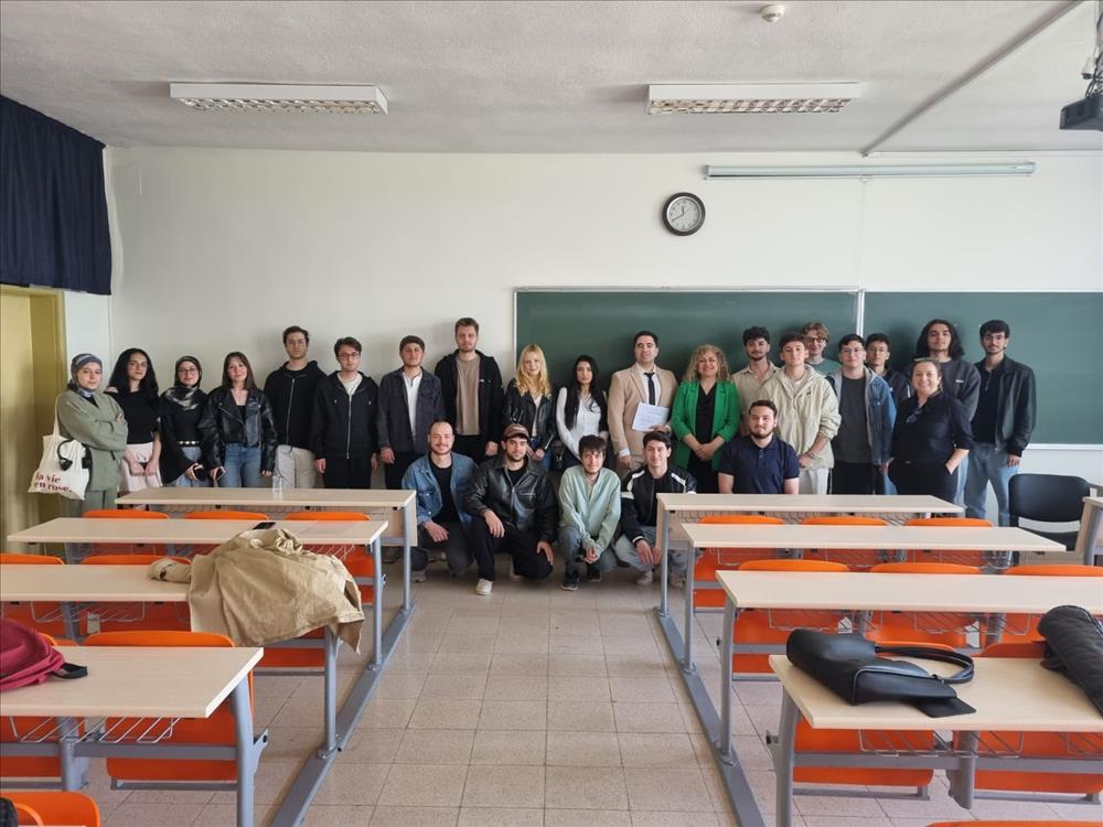 Mezunumuz Uğur Kapucuoğlu Öğrencilerimizle Bir Araya Geldi