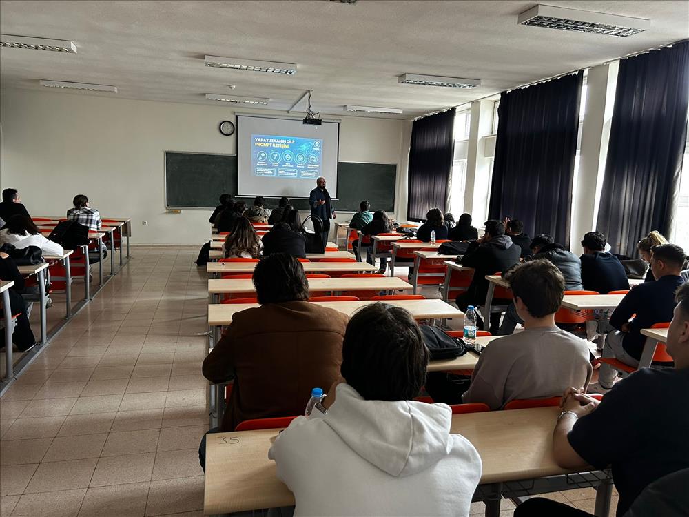 "Yapay Zeka ile Konuşmak: Prompt İletişimi" Semineri Gerçekleştirildi