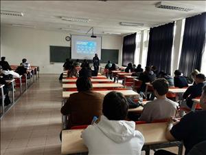 "Yapay Zeka ile Konuşmak: Prompt İletişimi" Semineri Gerçekleştirildi